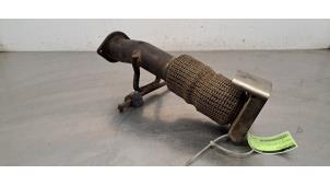 Gebruikte Voorpijp Uitlaat Volvo XC60 II (UZ) 2.0 T8 16V Hybrid AWD Prijs € 30,25 Inclusief btw aangeboden door Autohandel Didier