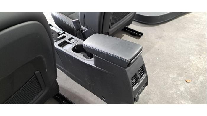 Bekleding Set (compleet) van een Renault Arkana (RJLL) 1.6 E-Tech 145 16V 2024