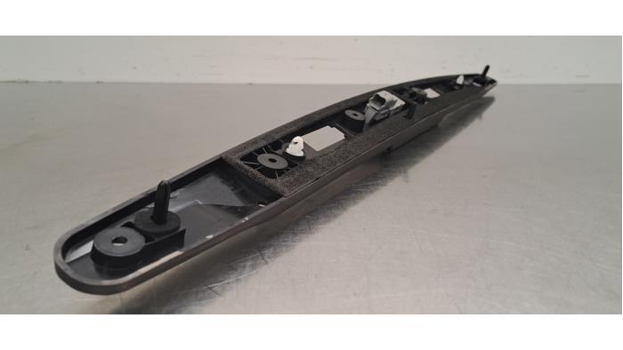 Achteruitrij Camera van een Renault Arkana (RJLL) 1.6 E-Tech 145 16V 2024