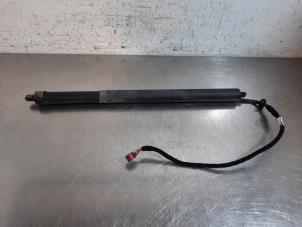 Gebruikte Gasdemper links-achter Landrover Discovery Sport (LC) 2.0 TD4 150 16V Prijs € 199,65 Inclusief btw aangeboden door Autohandel Didier