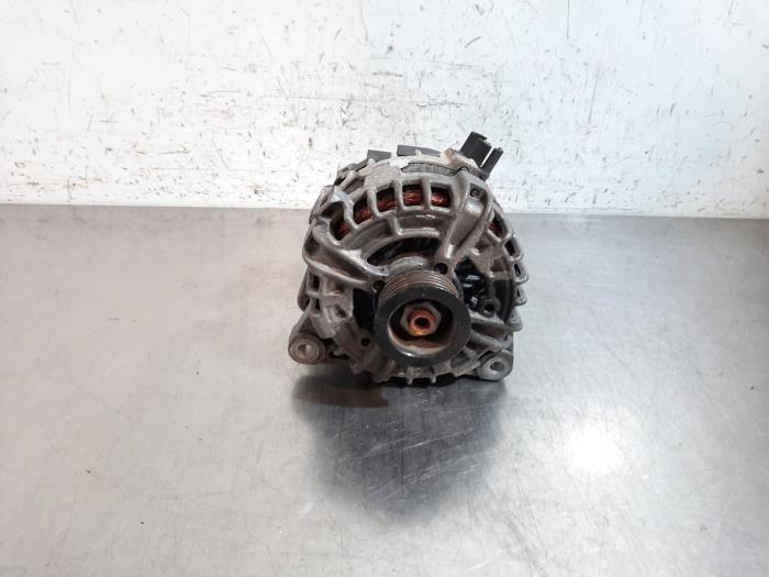 Dynamo från en Land Rover Discovery Sport (LC) 2.0 TD4 150 16V 2018