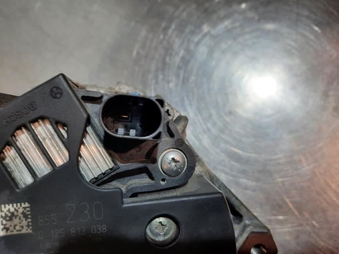 Dynamo från en Land Rover Discovery Sport (LC) 2.0 TD4 150 16V 2018