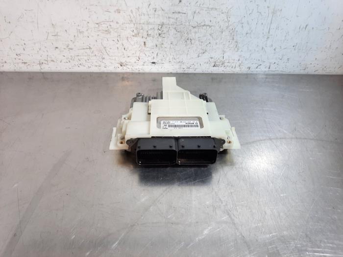 Computer Motormanagement van een Land Rover Discovery Sport (LC) 2.0 TD4 150 16V 2018