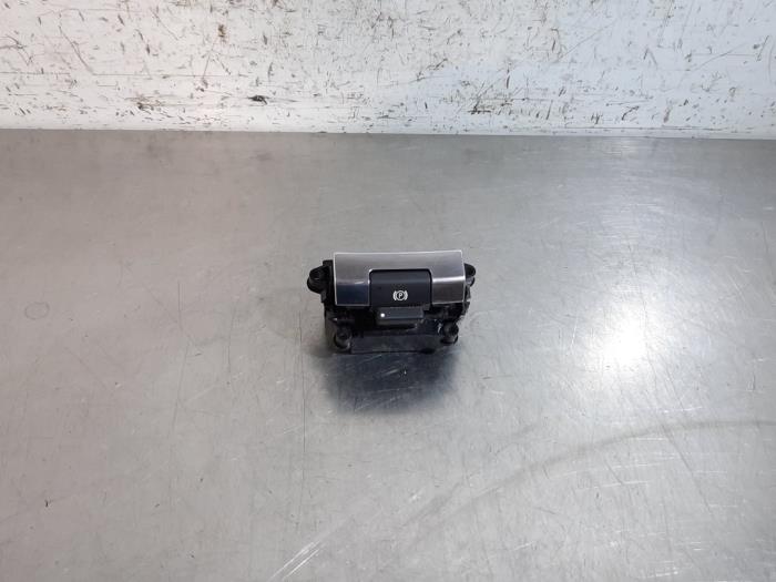 Przelacznik hamulca postojowego z Land Rover Discovery Sport (LC) 2.0 TD4 150 16V 2018