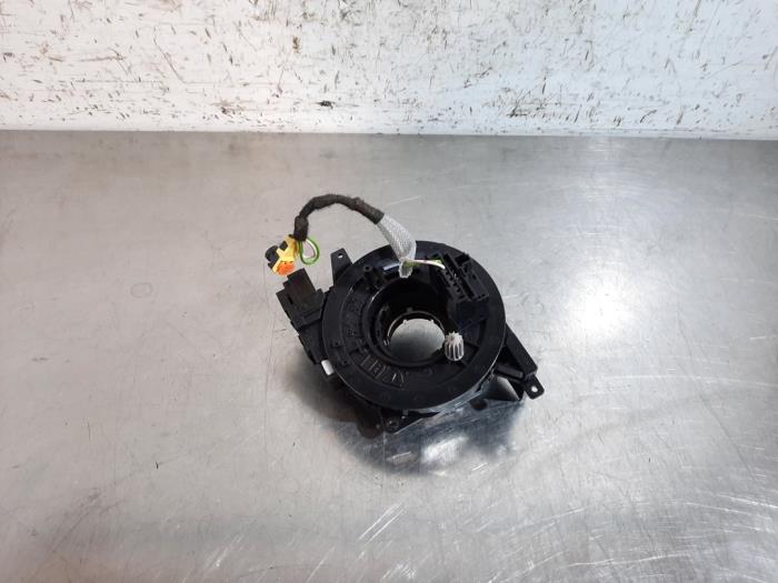 Klockfjäder, airbag från en Land Rover Discovery Sport (LC) 2.0 TD4 150 16V 2018