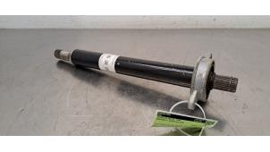 Begagnade Drivaxel, höger fram Mercedes A (177.0) 1.5 A-180d Pris € 199,65 Inklusive moms erbjuds av Autohandel Didier