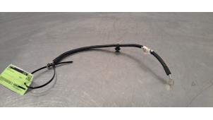 Begagnade Batteriterminal Peugeot 208 II (UB/UH/UP) e-208 50 kWh Pris € 24,20 Inklusive moms erbjuds av Autohandel Didier