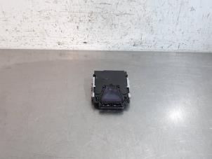 Używane Kamera przednia Audi A4 Avant (B9) 1.4 TFSI 16V Cena € 266,20 Z VAT oferowane przez Autohandel Didier