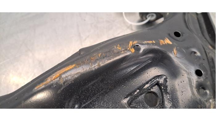 Främre gaffelben, höger från en Mercedes-Benz V (447.8) 2.1 250 BlueTEC, 250 d 16V 2019