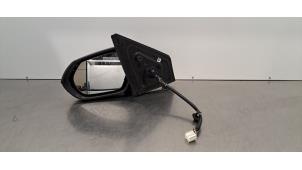 Używane Lusterko zewnetrzne lewe Toyota Yaris IV (P21/PA1/PH1) 1.5 12V Hybrid 115 Cena € 229,90 Z VAT oferowane przez Autohandel Didier