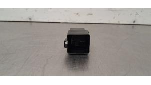 Gebruikte Gloeirelais Mini Countryman (F60) 1.5 TwinPower Turbo 12V Cooper SE ALL4 Prijs € 24,20 Inclusief btw aangeboden door Autohandel Didier