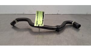 Begagnade Kylarslang Toyota Yaris IV (P21/PA1/PH1) 1.5 12V Hybrid 115 Pris € 30,25 Inklusive moms erbjuds av Autohandel Didier