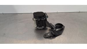 Gebruikte Veiligheidsgordel rechts-achter Mercedes CLA (118.3) 1.3 CLA-180 Turbo 16V Prijs € 90,75 Inclusief btw aangeboden door Autohandel Didier