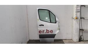 Begagnade Framdörr, 4-dörrars, höger Mercedes Sprinter 3,5t (907.6/910.6) 315 CDI 2.0 D RWD Pris € 665,50 Inklusive moms erbjuds av Autohandel Didier