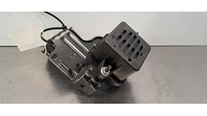 Gebruikte VESS luidspreker Opel Astra L Sports Tourer (F4/FC/FN/FR) 1.6 Plug-in Hybrid Turbo 16V Prijs € 66,55 Inclusief btw aangeboden door Autohandel Didier