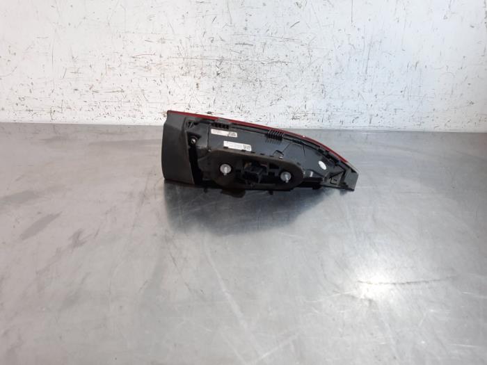 Baklykta, höger från en Skoda Scala 1.0 TSI 110 2023