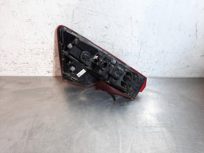 Baklykta, höger från en Skoda Scala 1.0 TSI 110 2023