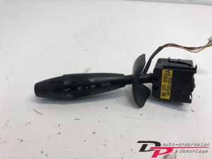 Begagnade Indikatorbrytare Chevrolet Nubira (J200) 2.0 16V Pris € 9,00 Marginaltabell erbjuds av DP Auto-onderdelen & Demontage