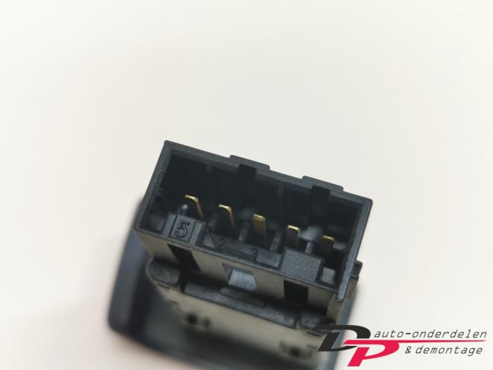 Torkarbrytare från en Land Rover Freelander Hard Top 1.8 16V 2001