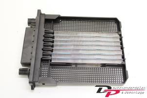 Begagnade Värmeelement Landrover Range Rover Evoque (LVJ/LVS) 2.2 SD4 16V Coupe Pris € 27,20 Marginaltabell erbjuds av DP Auto-onderdelen & Demontage