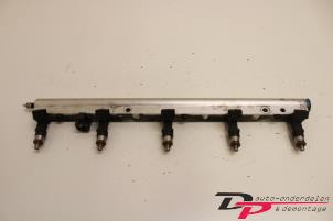 Gebruikte Verstuiver brug Volvo V50 (MW) 2.5 T5 20V Prijs € 57,37 Margeregeling aangeboden door DP Auto-onderdelen & Demontage