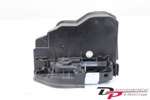 Gebruikte Deurslot Mechaniek 4Deurs rechts-achter BMW 1 serie (F20) 114d 1.6 16V Prijs € 14,00 Margeregeling aangeboden door DP Auto-onderdelen & Demontage