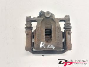 Begagnade Bakre bromsok, höger Mercedes A (W169) 1.5 A-150 5-Drs. Pris € 8,40 Marginaltabell erbjuds av DP Auto-onderdelen & Demontage