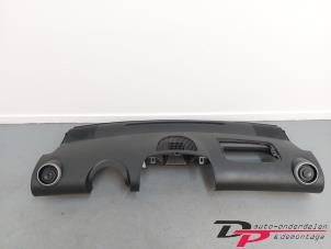 Gebruikte Dashboard Toyota Aygo (B10) 1.0 12V VVT-i Prijs € 25,50 Margeregeling aangeboden door DP Auto-onderdelen & Demontage