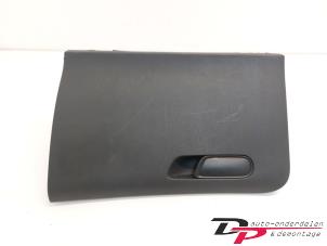 Begagnade Handskfack Citroen C4 Berline (NC) 1.4 16V VTi Pris € 23,00 Marginaltabell erbjuds av DP Auto-onderdelen & Demontage