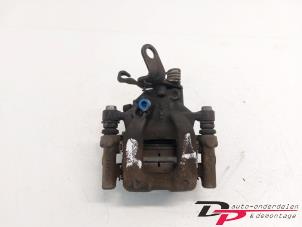 Gebruikte Remklauw (Tang) rechts-achter Volkswagen Golf VI Variant (AJ5/1KA) 1.4 TSI 160 16V Prijs € 12,60 Margeregeling aangeboden door DP Auto-onderdelen & Demontage