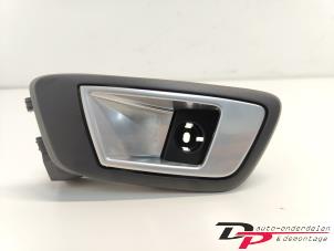 Gebruikte Deurgreep 4Deurs links-achter Ford Fiesta 6 (JA8) 1.6 TDCi 16V ECOnetic Prijs € 9,00 Margeregeling aangeboden door DP Auto-onderdelen & Demontage