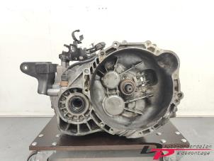 Gebruikte Versnellingsbak Kia Sportage (JE) 2.0 CRDi 16V VGT 4x2 Prijs € 216,00 Margeregeling aangeboden door DP Auto-onderdelen & Demontage