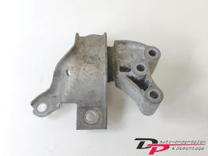 Gebruikte Motorsteun Ford Ka II 1.2 Prijs € 10,00 Margeregeling aangeboden door DP Auto-onderdelen & Demontage