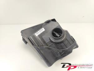 Gebruikte Luchtfilterhuis BMW 3 serie (E90) 316i 16V Prijs € 23,00 Margeregeling aangeboden door DP Auto-onderdelen & Demontage