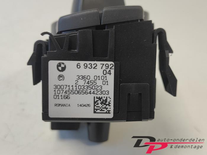 Light switch from a BMW 1 serie (E81) 116i 1.6 16V 2008