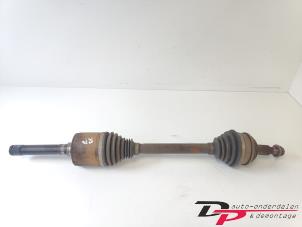 Używane Os napedowa prawy tyl Landrover Discovery III (LAA/TAA) 2.7 TD V6 Cena € 38,00 Procedura marży oferowane przez DP Auto-onderdelen & Demontage