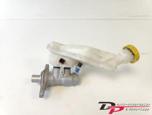 Gebruikte Hoofdremcilinder Citroen C3 Picasso (SH) 1.4 16V VTI 95 Prijs € 11,00 Margeregeling aangeboden door DP Auto-onderdelen & Demontage
