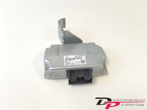 Gebruikte Spanningsregelaar Ford Focus 3 1.0 Ti-VCT EcoBoost 12V 100 Prijs € 10,00 Margeregeling aangeboden door DP Auto-onderdelen & Demontage