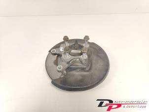 Używane Tylna piasta kola Peugeot 5008 II (M4/MC/MJ/MR) 1.2 12V e-THP PureTech 130 Cena € 39,95 Procedura marży oferowane przez DP Auto-onderdelen & Demontage