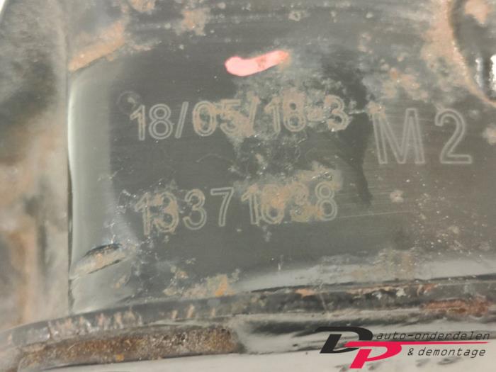 Fäste, växellåda från en Opel Corsa E 1.4 16V 2019