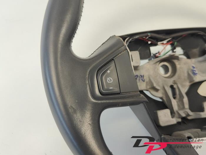 Stuurwiel van een Renault Grand Scénic III (JZ) 1.4 16V TCe 130 2010