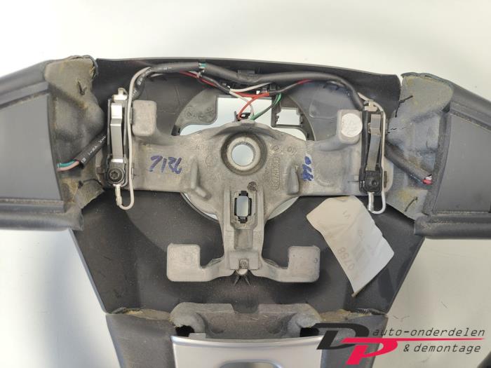 Stuurwiel van een Renault Grand Scénic III (JZ) 1.4 16V TCe 130 2010