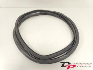 Gebruikte Deurrubber 4Deurs links-achter Volkswagen Golf VII (AUA) 2.0 GTI 16V Performance Package Prijs € 14,00 Margeregeling aangeboden door DP Auto-onderdelen & Demontage