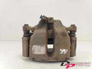 Gebruikte Remklauw (Tang) rechts-voor Citroen C3 Picasso (SH) 1.6 16V VTI 120 Prijs € 12,95 Margeregeling aangeboden door DP Auto-onderdelen & Demontage