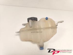 Gebruikte Expansievat Opel Corsa E 1.3 CDTi 16V ecoFLEX Prijs € 9,00 Margeregeling aangeboden door DP Auto-onderdelen & Demontage