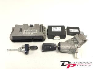Begagnade Tändningslås + dator Peugeot 108 1.0 12V Pris € 130,00 Marginaltabell erbjuds av DP Auto-onderdelen & Demontage