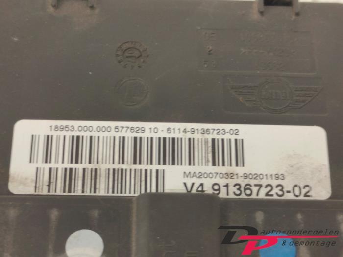 Verdeler Ontsteking van een MINI Mini (R56) 1.6 16V Cooper 2007