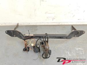 Begagnade Dragkrok Fiat Punto Evo (199) 1.3 JTD Multijet 85 16V Euro 5 Pris € 85,00 Marginaltabell erbjuds av DP Auto-onderdelen & Demontage