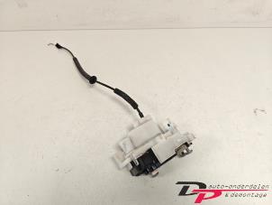 Gebruikte Deurslot Mechaniek 4Deurs links-achter Alfa Romeo 159 (939AX) 1.8 MPI 16V Prijs € 23,00 Margeregeling aangeboden door DP Auto-onderdelen & Demontage