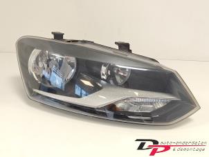 Begagnade Strålkastare, höger Volkswagen Polo V (6R) 1.6 TDI 16V 90 Pris € 69,95 Marginaltabell erbjuds av DP Auto-onderdelen & Demontage